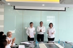 Tổ chức trao Thẻ đảng viên và Quyết định công nhận đảng viên chính thức