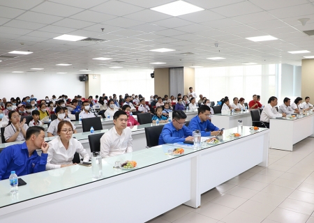 Chương trình tình nguyện "Vì đàn em thân yêu"